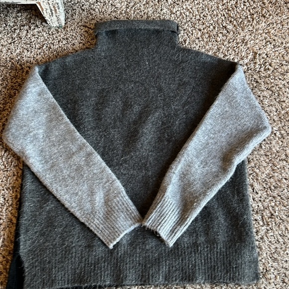 Karen Kane Color Block Sweater Size M - Picture 6 of 10